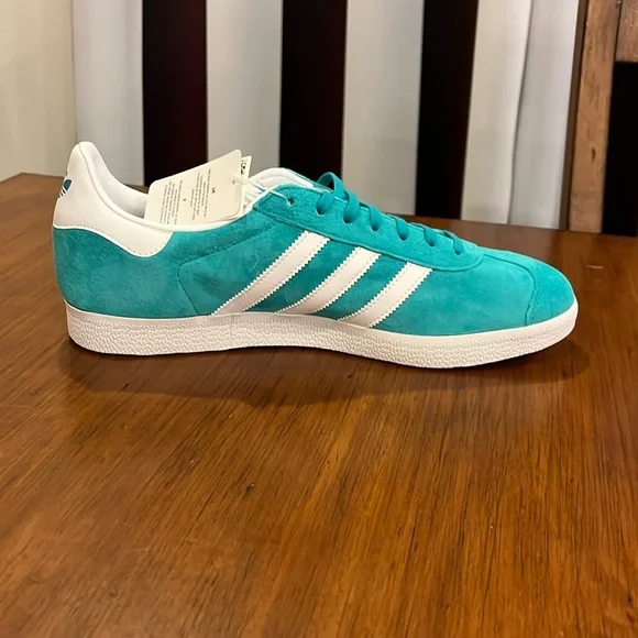 Adidas Gazelle Shoes Sneakers new EE5510 Hi-Res Aqua white Men’s Size 11